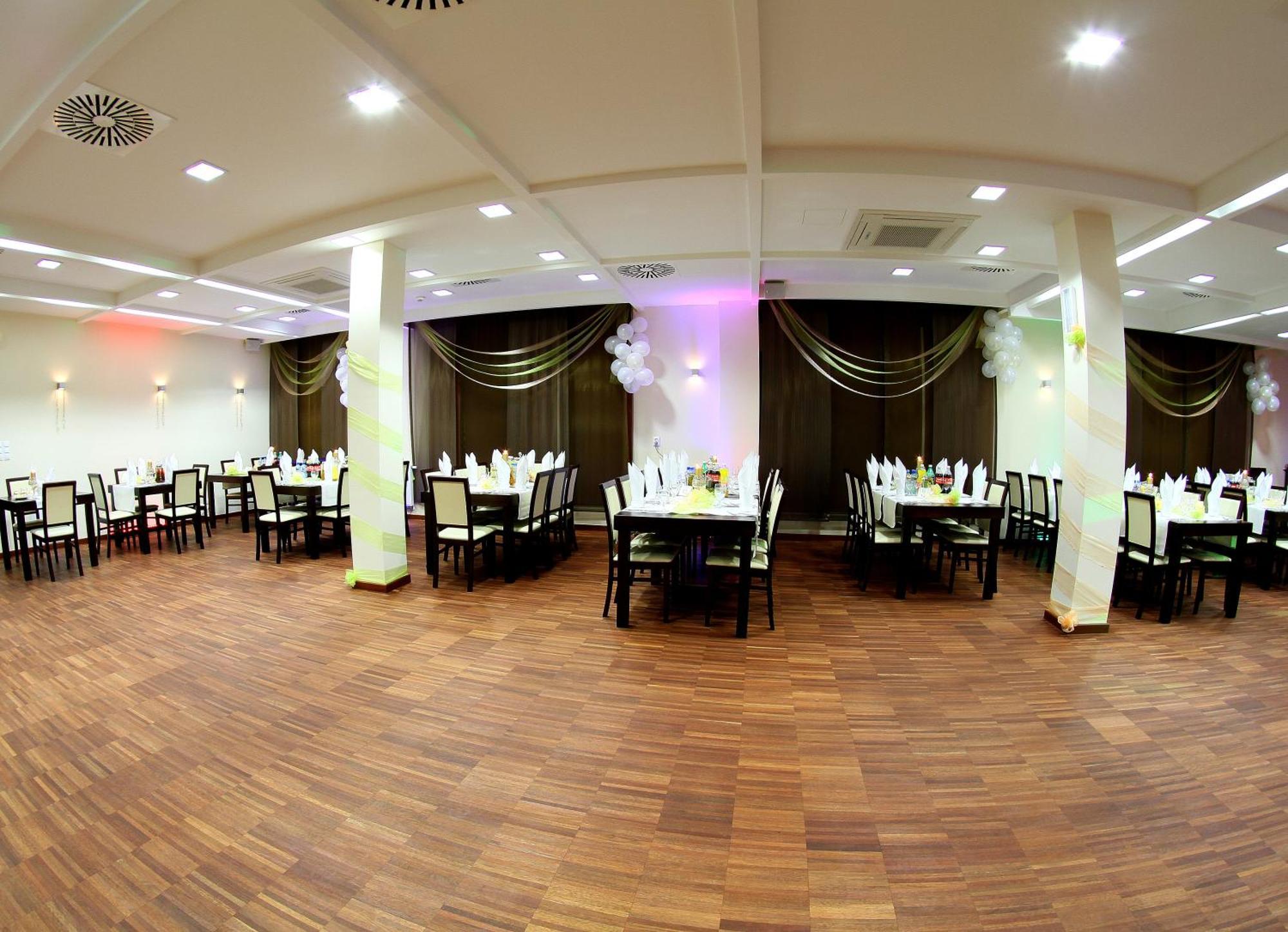 Hotel Aviator Kielce "Business Hotel Medical & Spa" 外观 照片