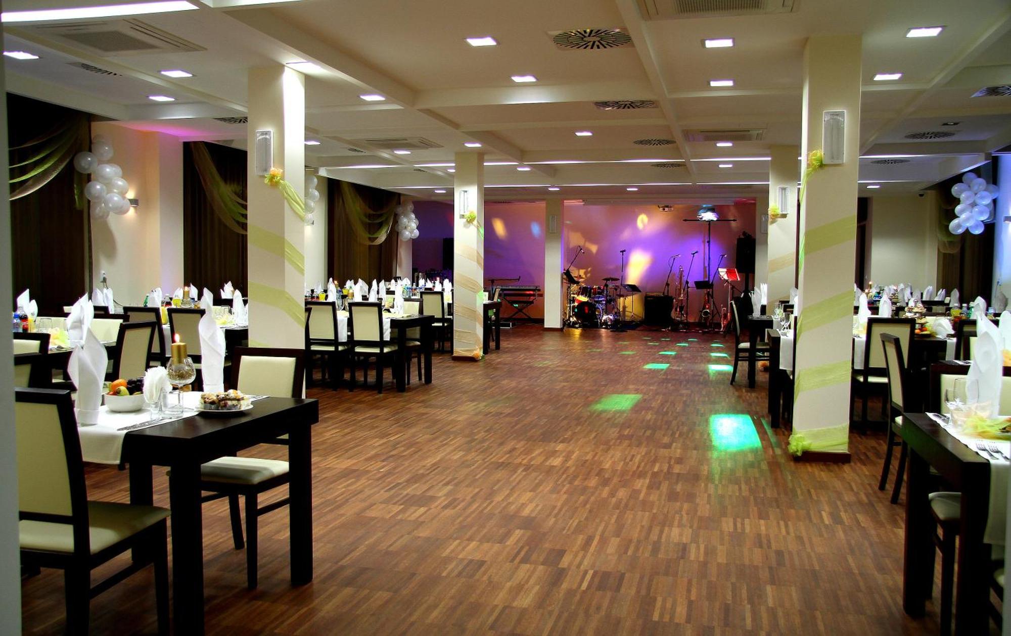 Hotel Aviator Kielce "Business Hotel Medical & Spa" 外观 照片