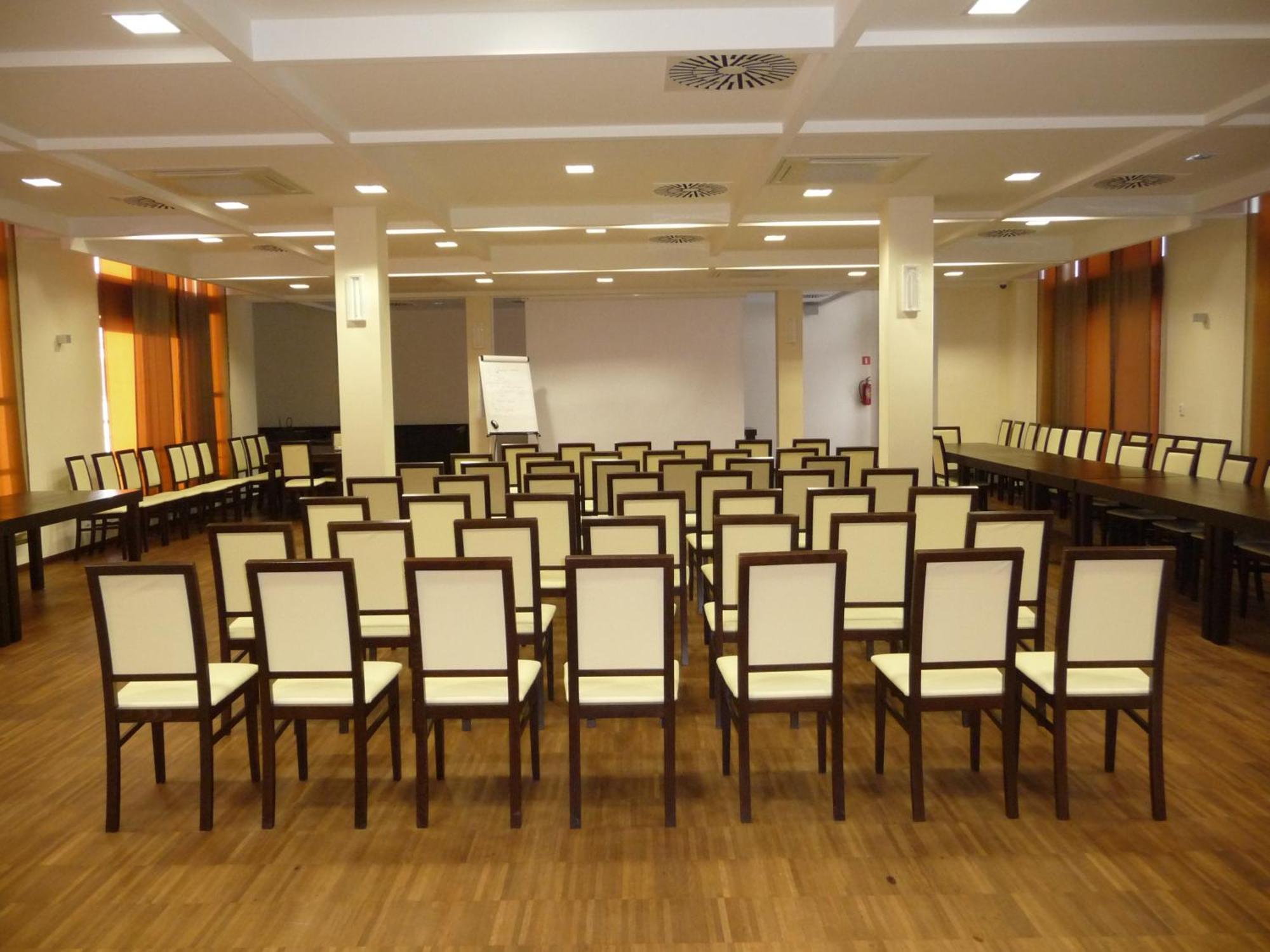 Hotel Aviator Kielce "Business Hotel Medical & Spa" 外观 照片