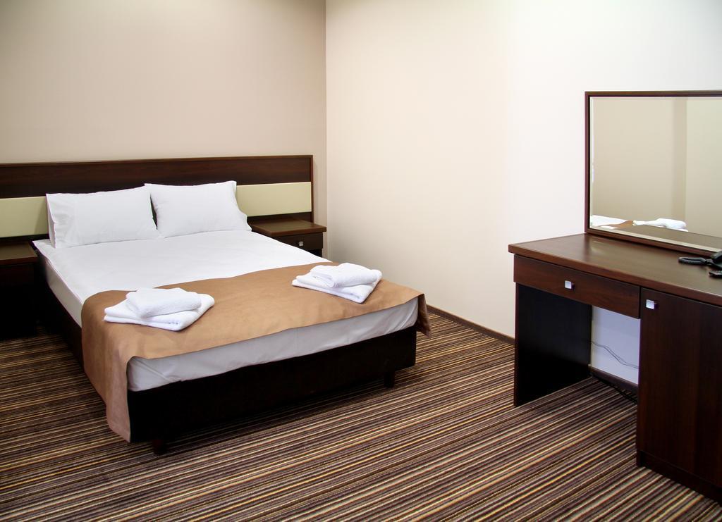 Hotel Aviator Kielce "Business Hotel Medical & Spa" 外观 照片